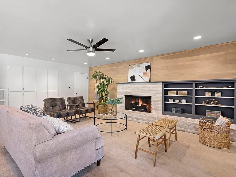 2107 Amador Ave — Photo 4