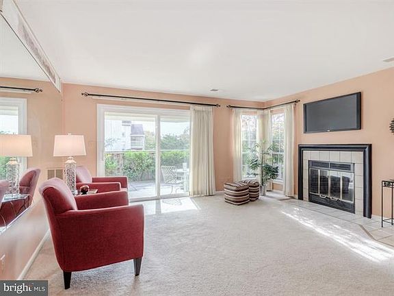 4th image of 4505 Hazeltine Ct APT H