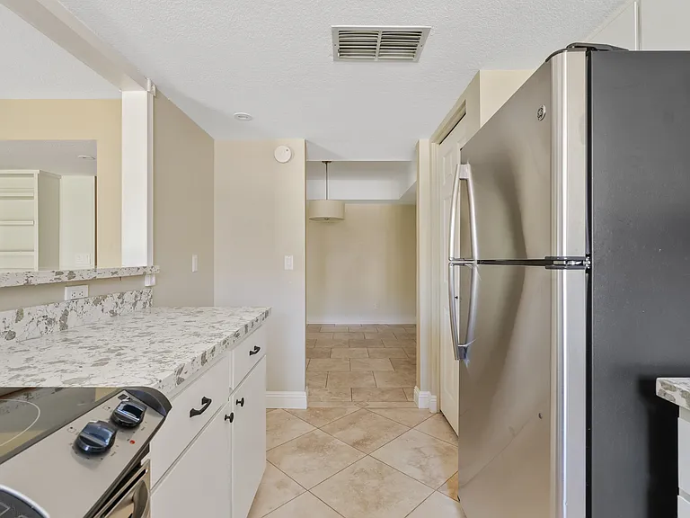 2232 W Lindner Ave #15 — Photo 7