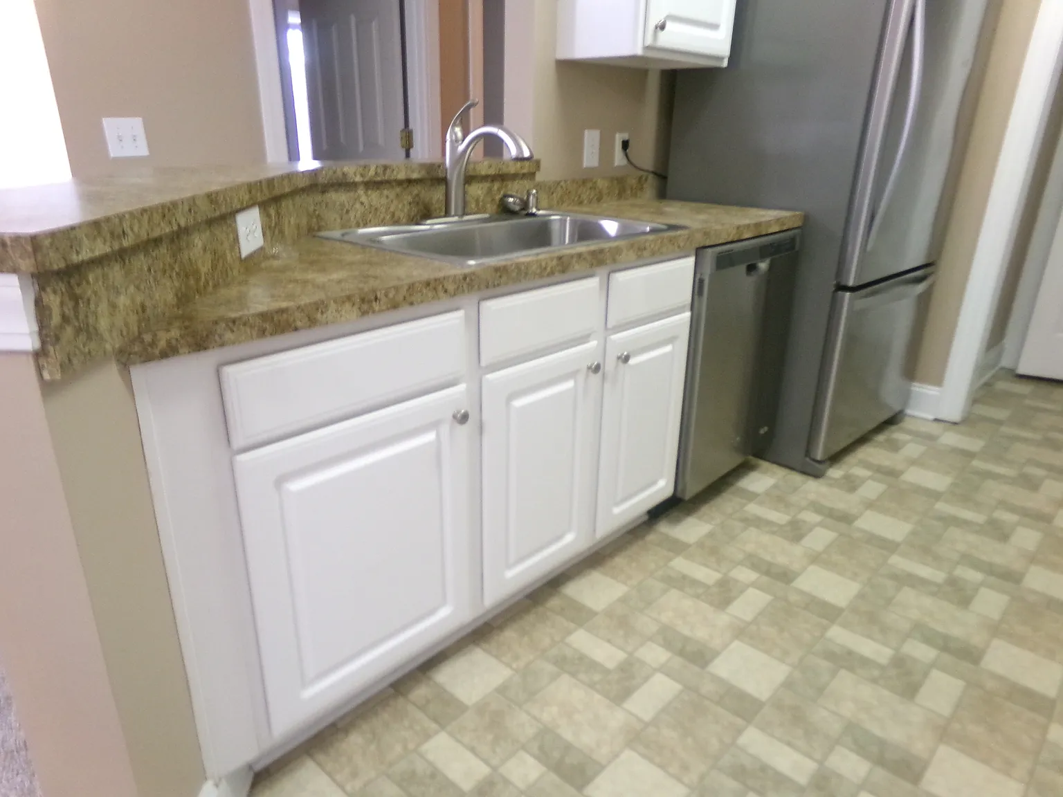 2065 Silvercrest Dr 6E. - 6E — Photo 4