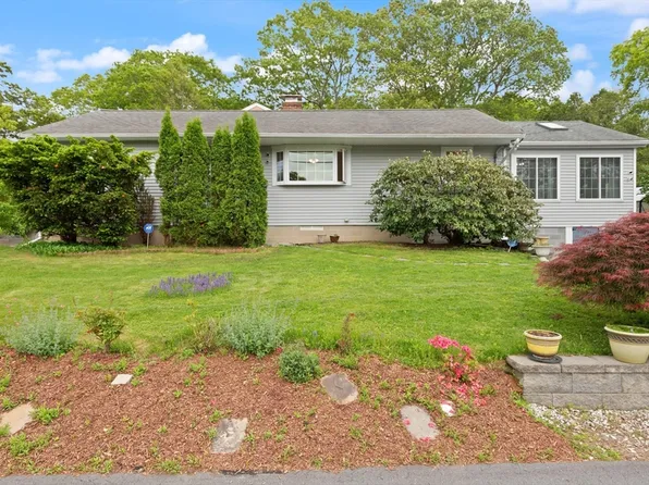 4 Homestead St, Lexington, MA 02421
