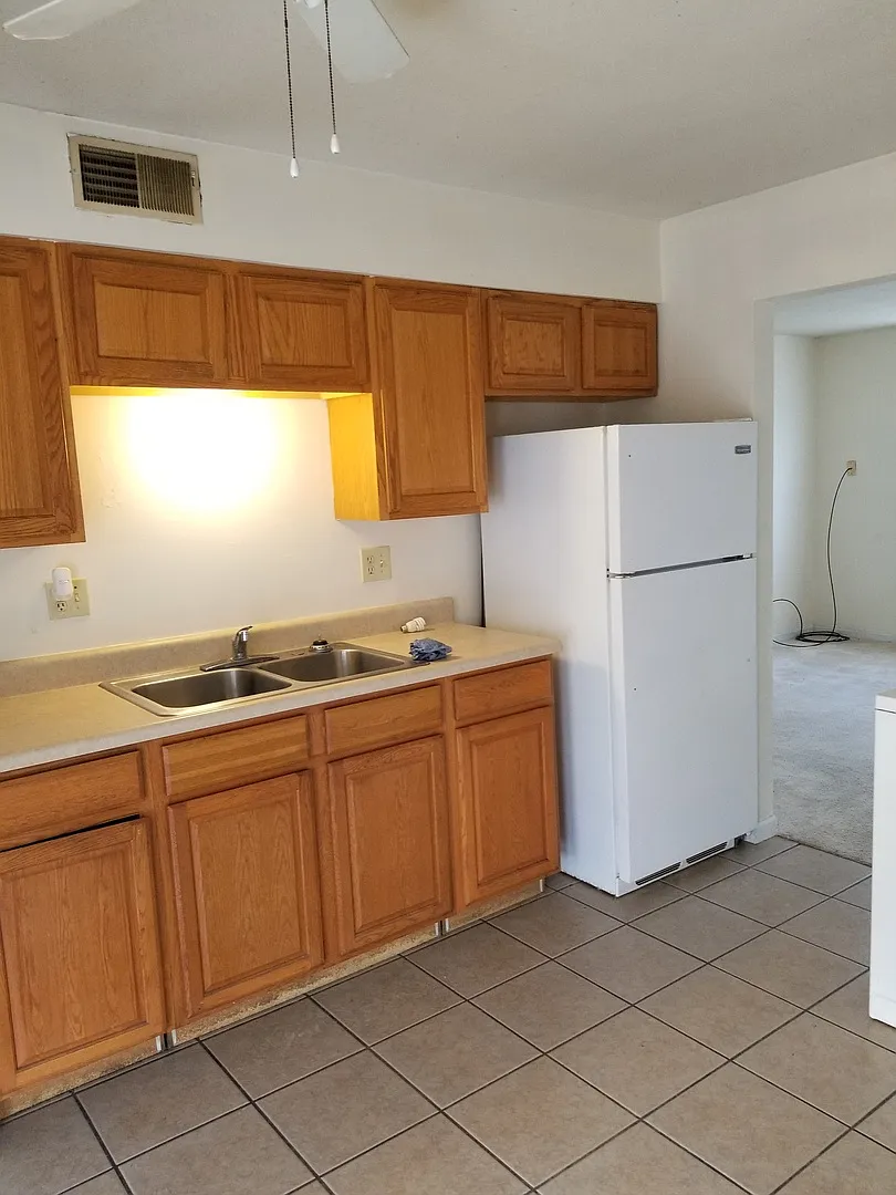 718 Demaret — Photo 2