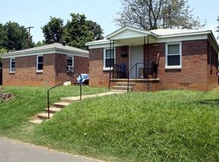 1900 Welch Pl, Charlotte, NC 28216