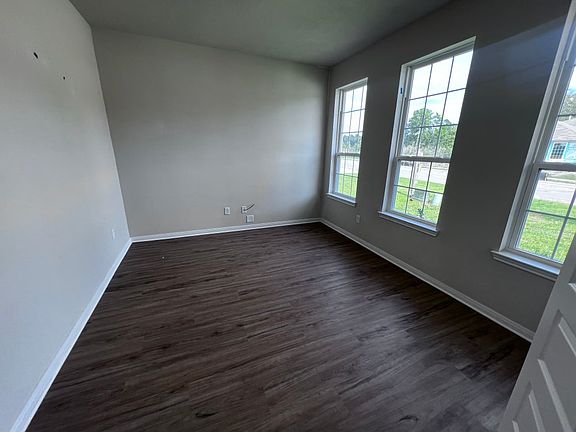 2nd image of 240 New Dawn Trl