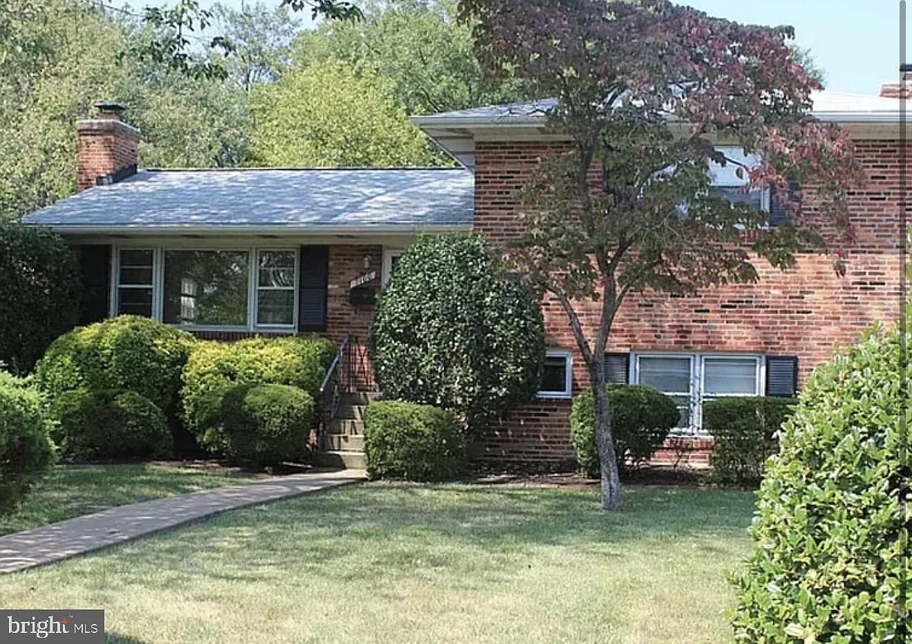 4 bed, 3.0 bath, 1330 sqft, $4,450 — Photo 1