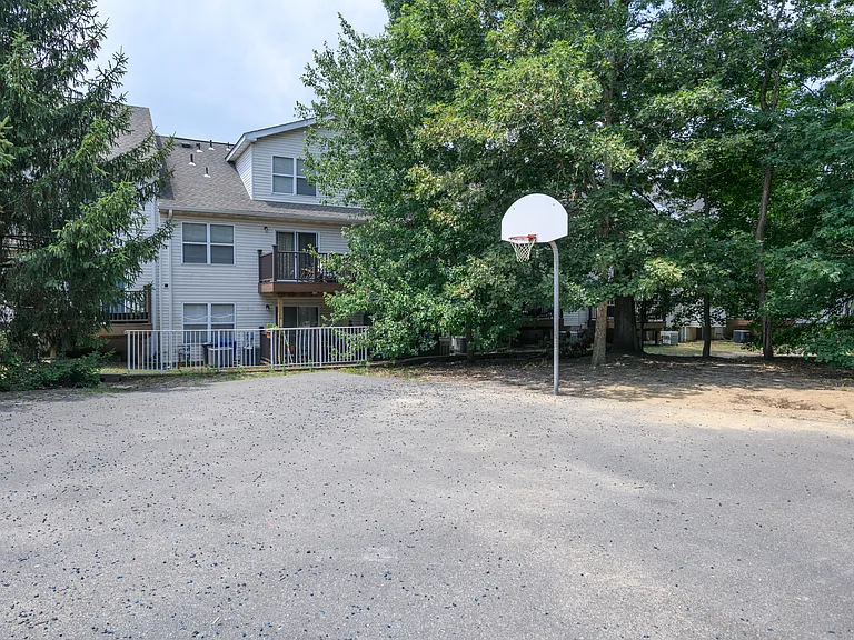 97 Heron Ct — Photo 37
