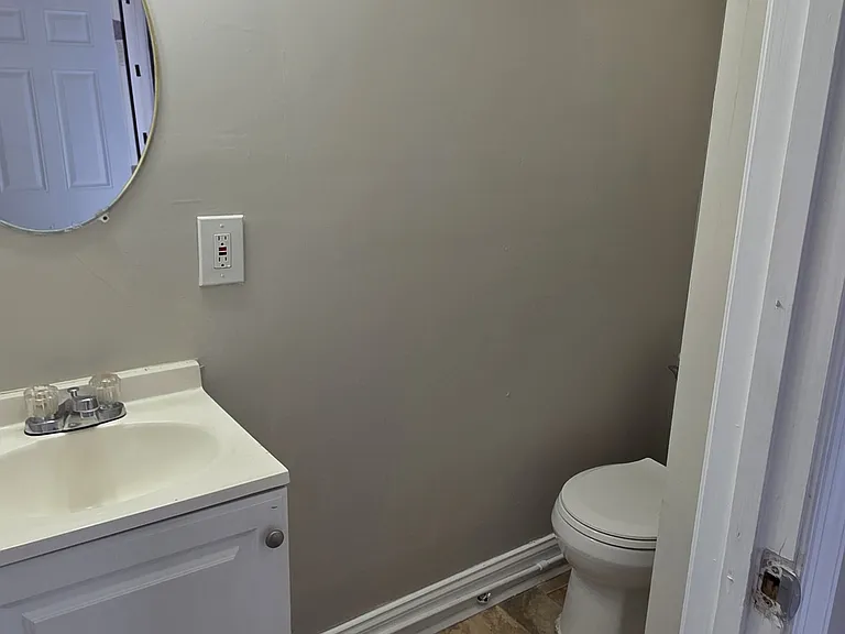 3027 Wylie Ave — Photo 6