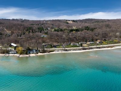 8092 S West Bay Shore Dr, Traverse City, MI, 49684