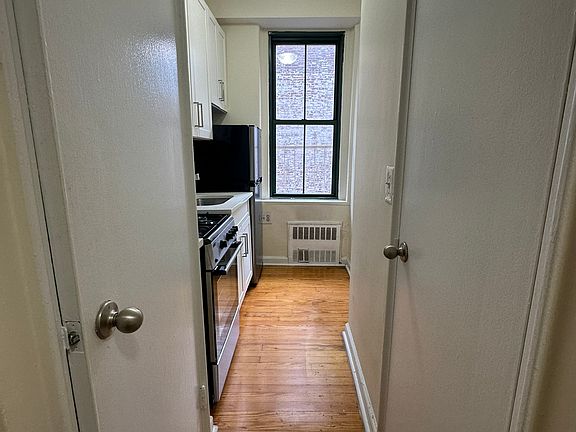 2nd image of 1480 York Ave #4F-1482