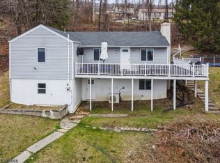 5 Cedar Ridge Rd N, Sussex, NJ 07461