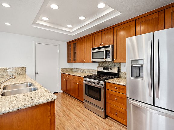 3rd image of 24661 Stratton Ln