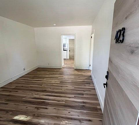 4th image of 423 W Chestnut St