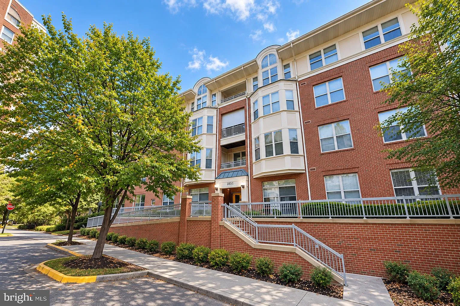 Stratford Condo — Photo 1