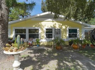 110 9th St E, Bradenton, FL 34208