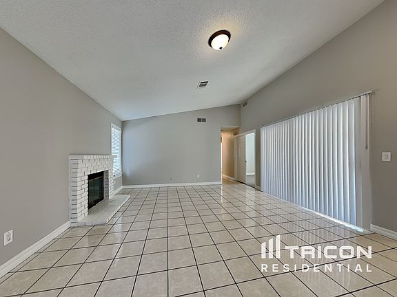 3rd image of 4401 Montara Dr