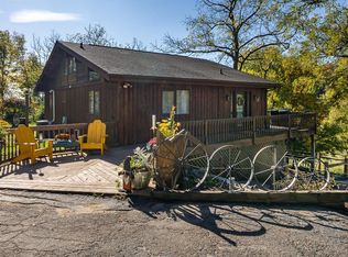 1043 W Schapville Rd, Scales Mound, IL 61075