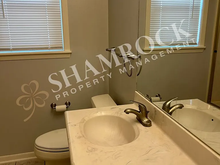5119 Loch Lomond Dr — Photo 15
