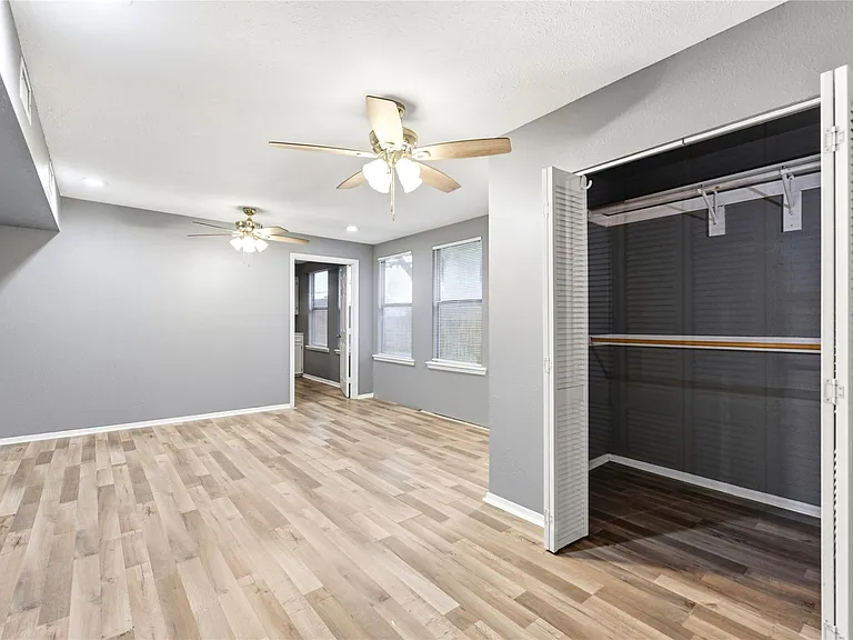 6009 Leafwood Cir — Photo 18