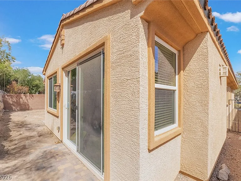 9835 High Alpine St — Photo 35