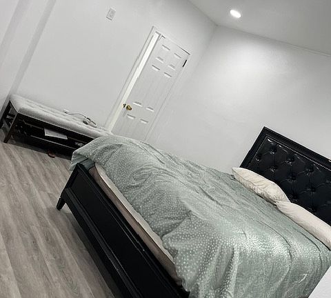 2nd image of 14010 Charlemagne Ave #1
