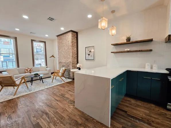 53 Jewett Avenue image 1 of 14