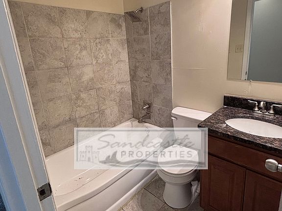 4th image of 735 Imperial Rd