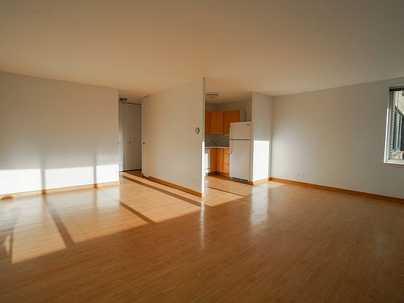 5th image of 1440 N Lake Shore Dr APT 5F