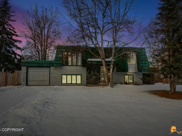 3561 Kachemak Cir, Anchorage, AK 99515