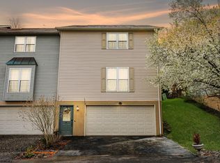 31 Clear Spring Dr, Morgantown, WV 26508
