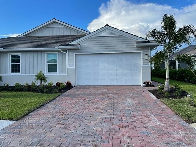 1133 Rolling Brook Lane