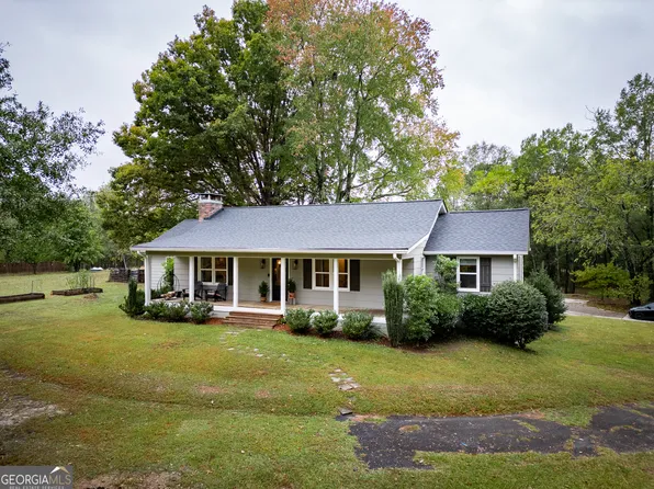 14 Chris Dr SW, Oxford, GA 30054