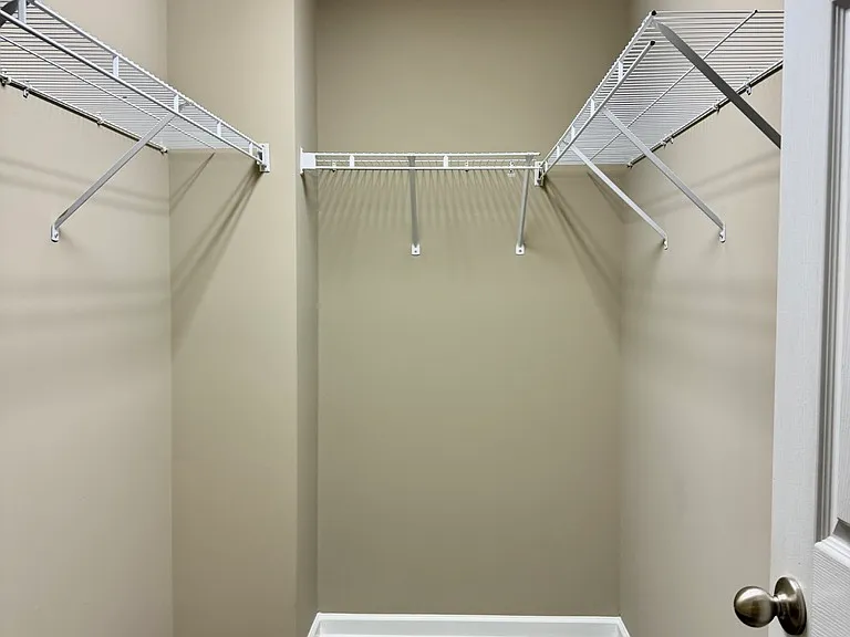 3329 Fernview Dr — Photo 23