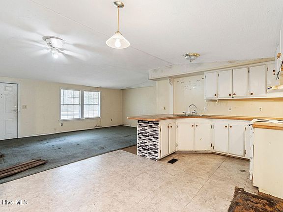 4th image of 106 Hermitage Road