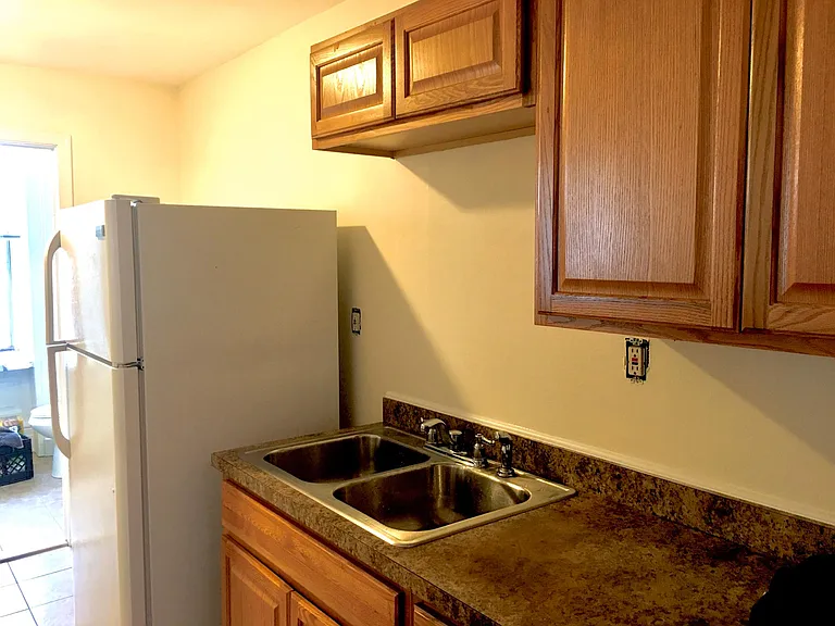 443 Northampton St #4 — Photo 3