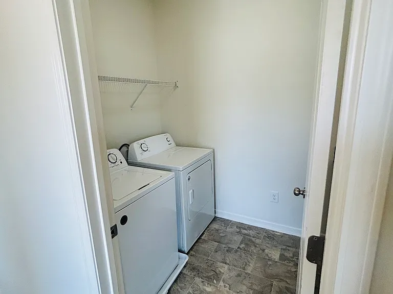 209 Michelangelo Pl — Photo 8