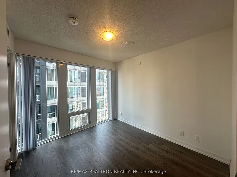 60 Shuter St #2602 — Photo 7