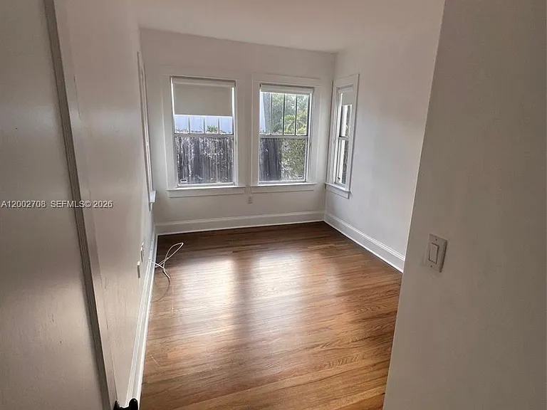 2272 SW 11th Ter — Photo 8