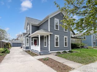 70 W 12th St, Holland, MI