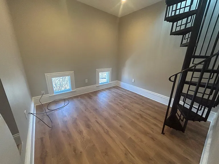 3805 Franklin Blvd #301 — Photo 48