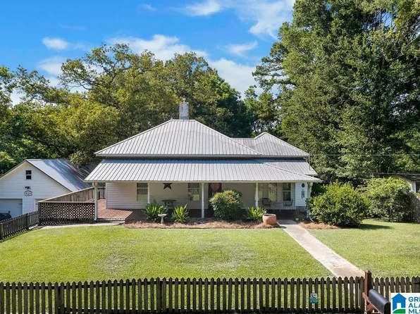 1104 Highland Ave, Clanton, AL 35045