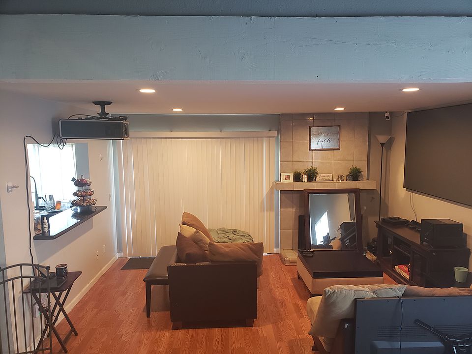 1st image of 7274 Oakham Way