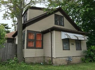 1729 Linden Ave, Racine, WI 53403