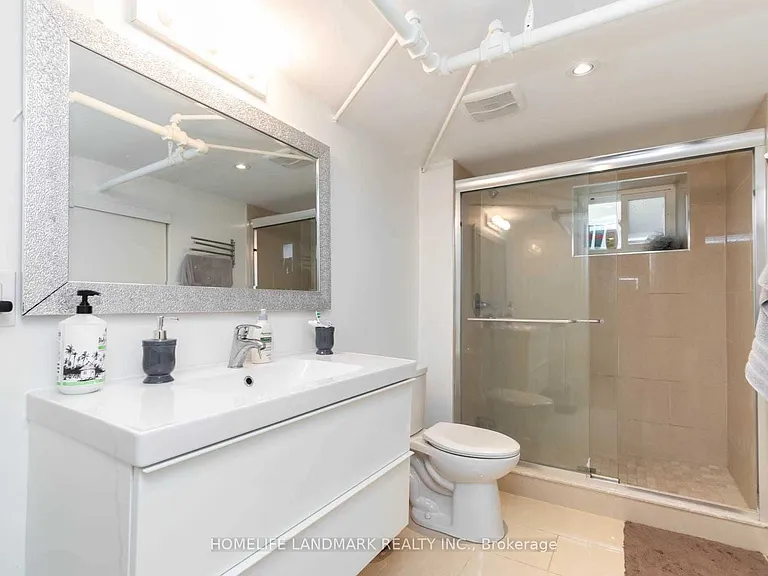 105 Chatsworth Dr #3 — Photo 7