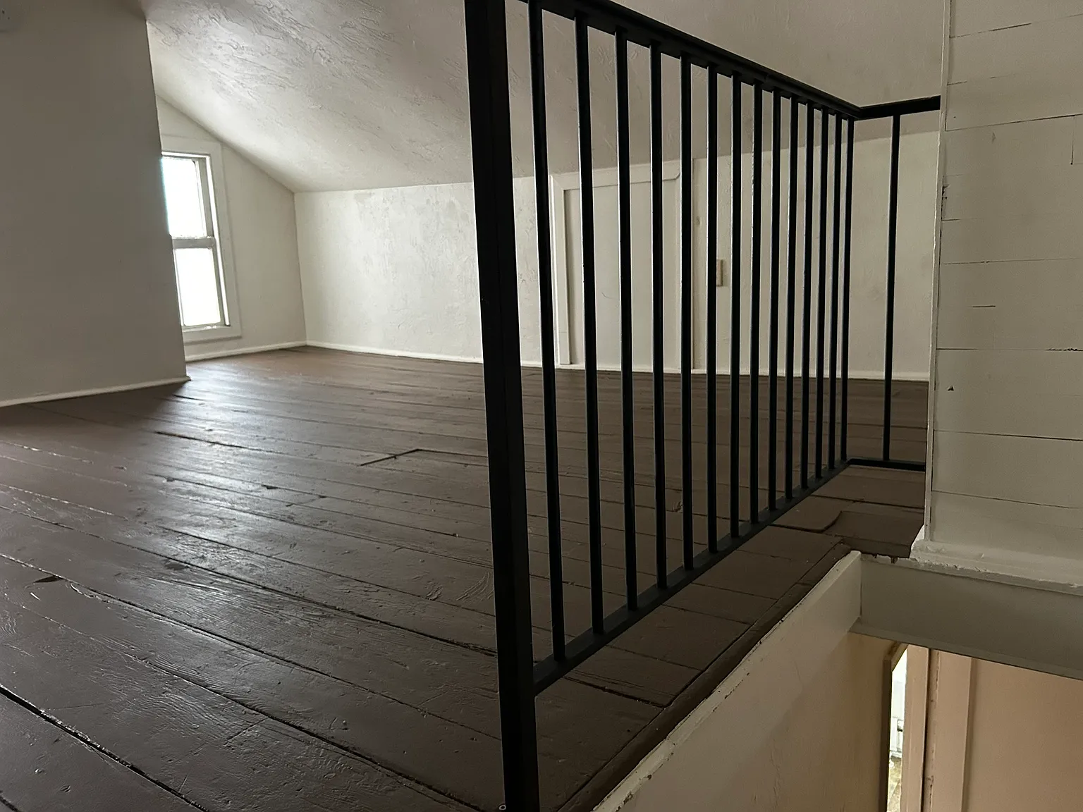 3 bed, 1000 sqft, $1,100 — Photo 4