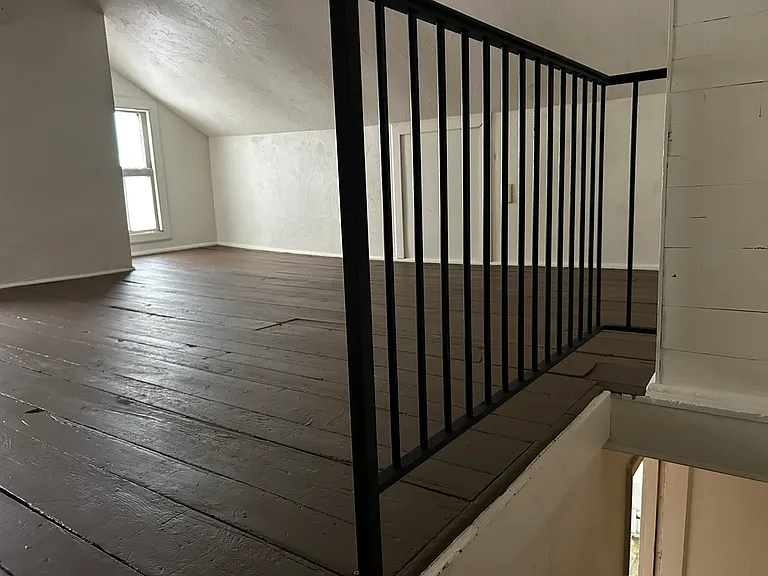 118 S Main St #2 — Photo 4