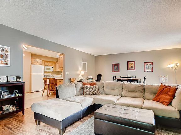 4th image of 1555 Humboldt Ave