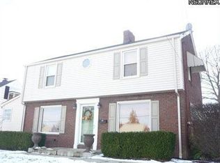 192 E Wilson St, Struthers, OH 44471