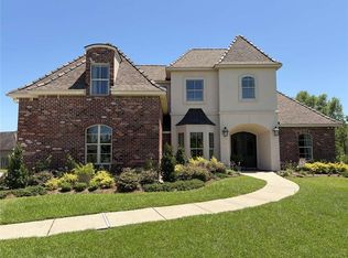 905 Pine Wild Cir, Madisonville, LA 70447