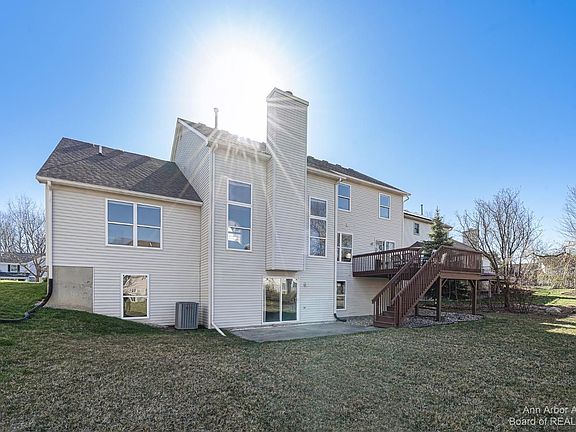 2nd image of 3205 Featherstone Ct