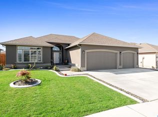 10267 W 17th Pl, Kennewick, WA